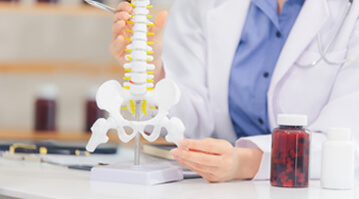 What Is a Pain Specialist and When Should You See One?